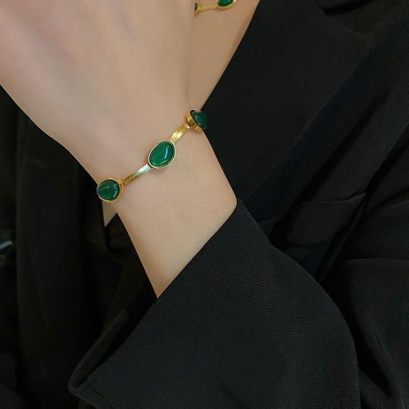 Oval Green Crystal Pendant Necklace Set & Free Bracelet